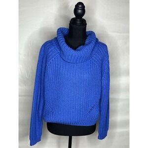 Moon & Madison Women's Chunky Cropped Blue Sweater Size XS
